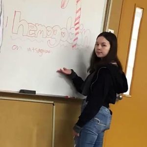 Meet your Posher, Cresencia